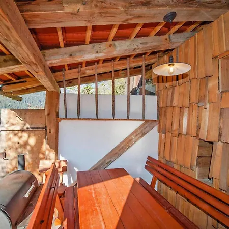 Rustic Farm In Tyrol With Mountain Views 아파트