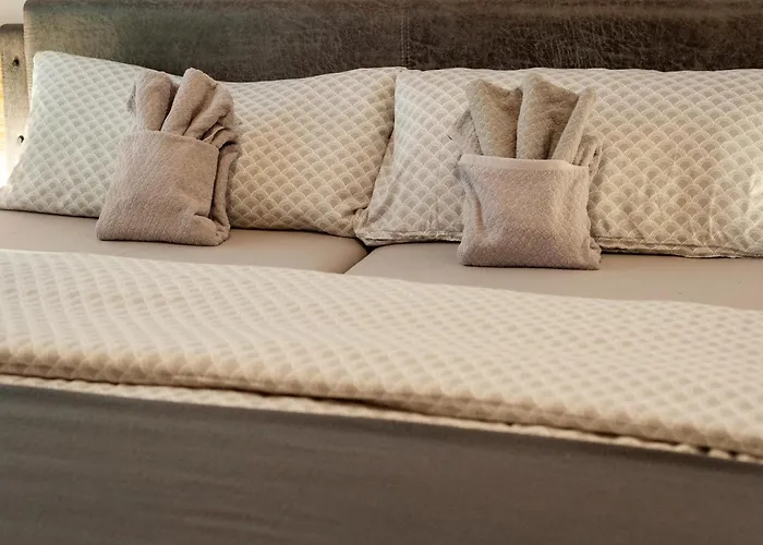 Rustic Farm In Tyrol With Mountain Views דירה *