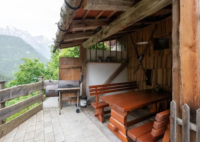 Rustic Farm In Tyrol With Mountain Views Apartamento *